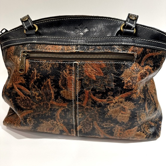 Patricia Nash Handbags - Patricia Nash Toscano Floral/ Paisley Pattern Shoulder Bag
